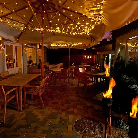 弗雷德里克六世酒店