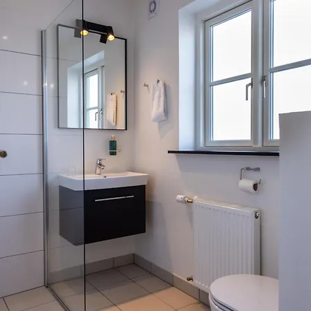 弗雷德里克六世酒店