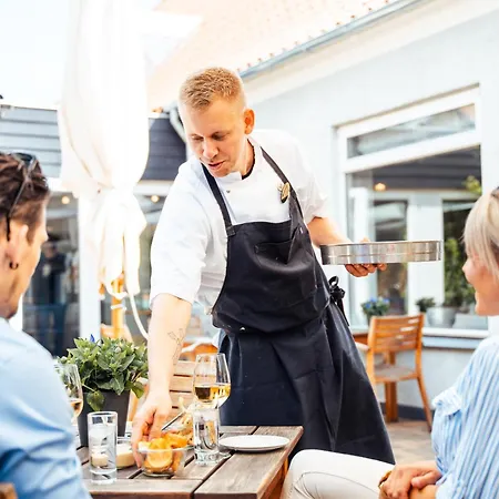 Frederik Vi's Hotel 4*