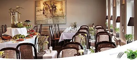 Frederik Vi's Hotel 4*