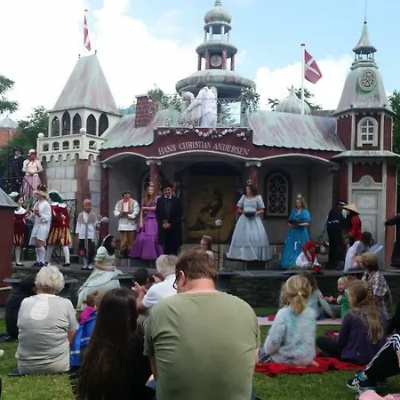 弗雷德里克六世酒店 酒店 4*